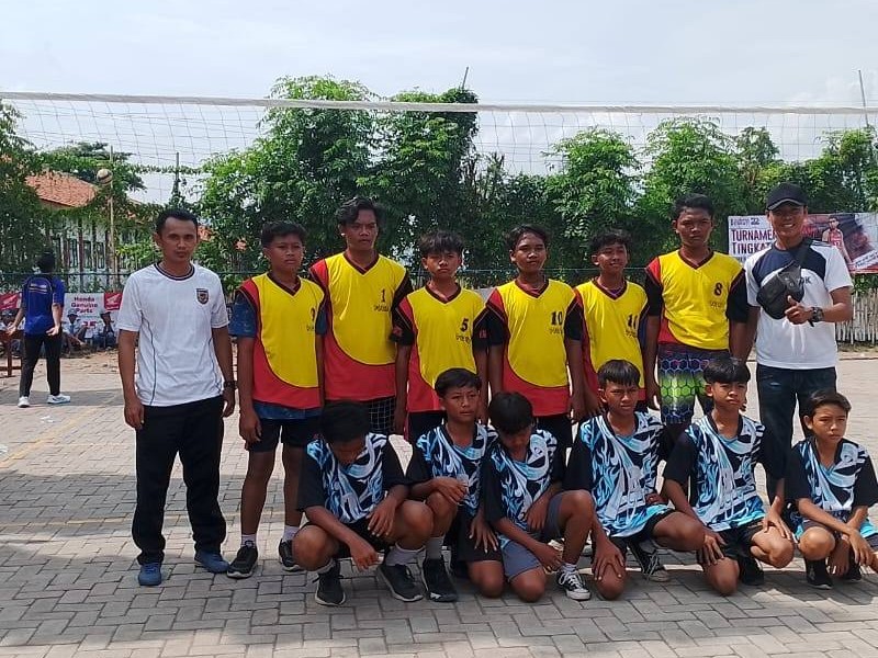 SMP Plus Ibnu Kholdun Al Hasyimi Mengikuti Lomba Voli Tingkat SMP Se Wilayah Barat