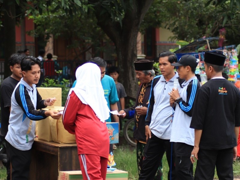 Jalan Sehat dalam rangka Memeriahkan Haflatul Imtihan Ke-23 Tahun Yayasan Pondok pesantren Ibnu Kholdun Al Hasyimi